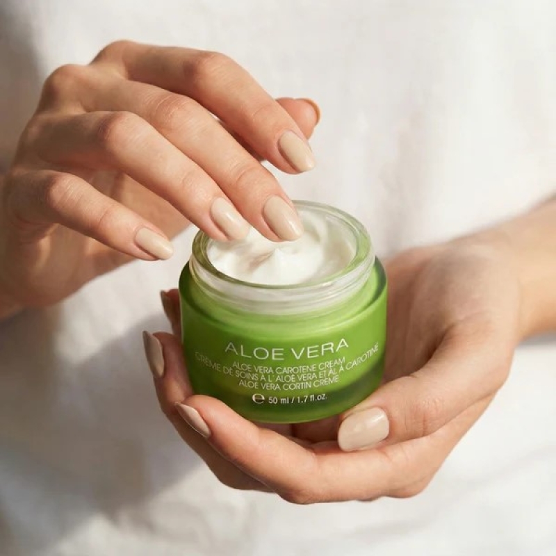 Kem Etre Belle Aloe Vera Carotene Cream: Giải pháp làm dịu, cân bằng và tái tạo da