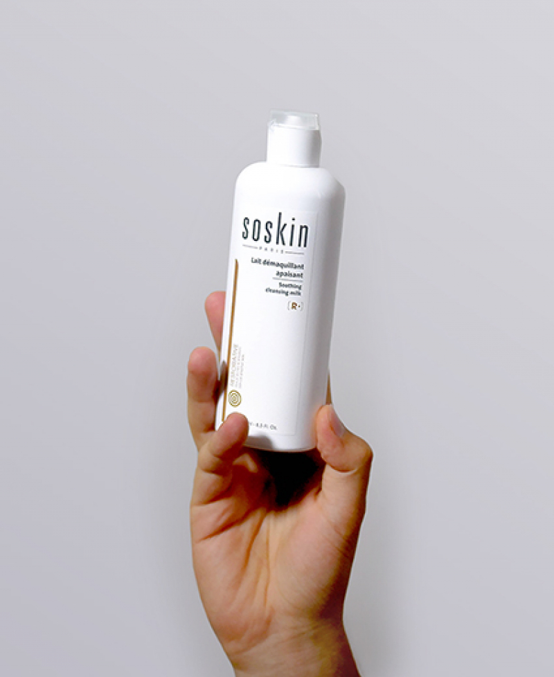 Sữa rửa mặt làm sạch và êm dịu làn da Soskin smoothing cleansing milk