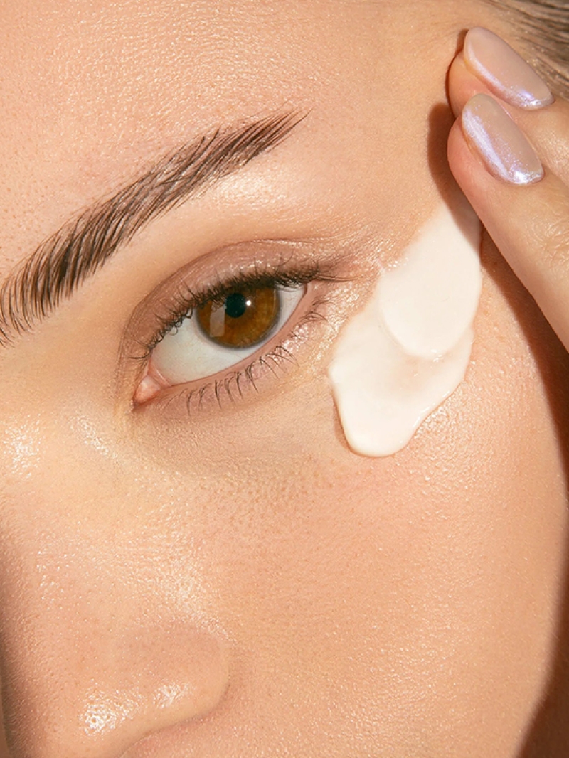 Kem dưỡng mắt giúp làm sáng, giảm nếp nhăn, thâm quầng và bọng mắt _ Agestop Swiss Lux Glow Eye Cream