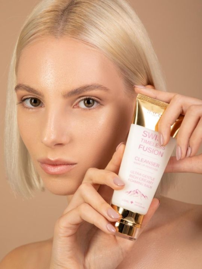 Sữa rửa mặt tạo bọt làm sạch tinh khiết & tẩy trang dịu nhẹ Agestop Timeless Foaming Cleansing Balm